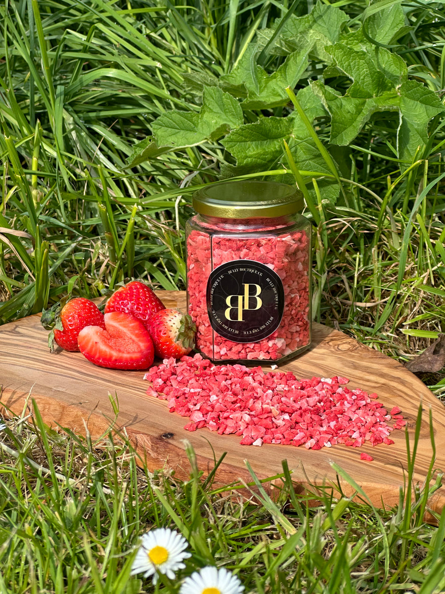 Premium Freeze Dried Strawberry Pieces – Bully Boutique’s Natural Treats