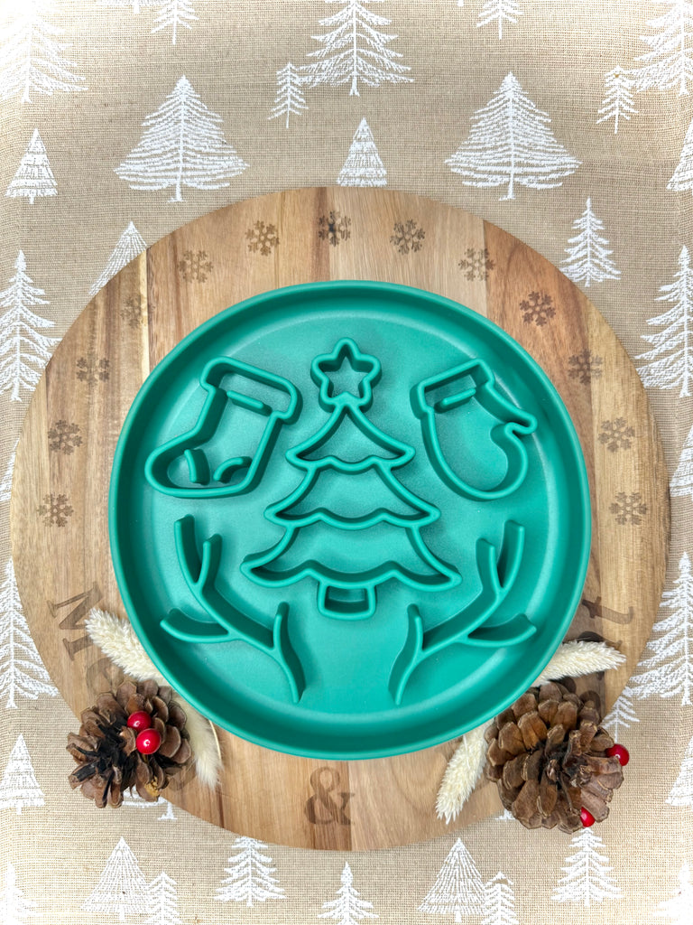 Christmas Tree Slow Feeder Green