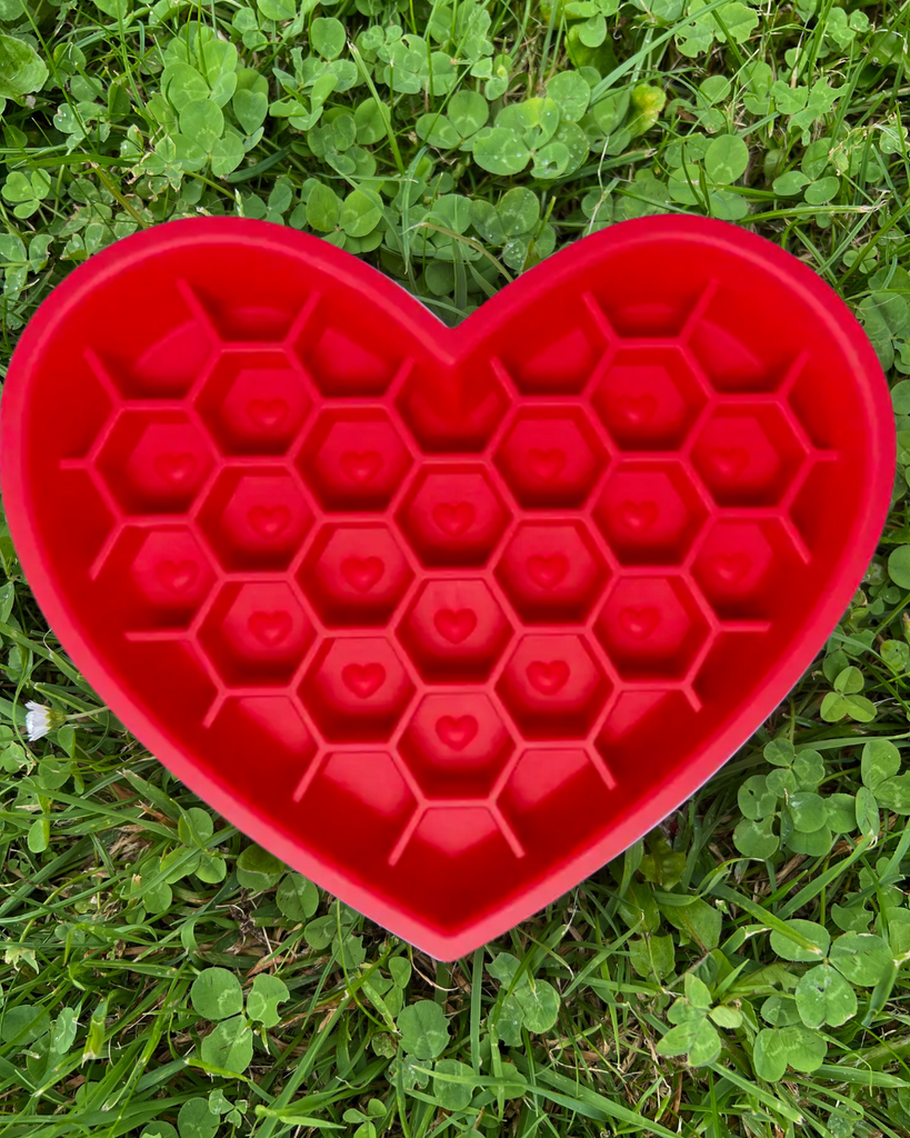 Heart Shaped Slow Feeder Red