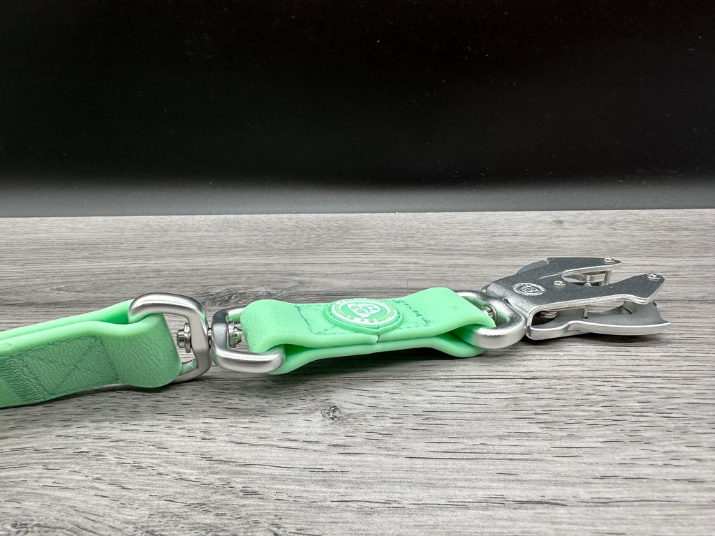 LIMITED EDITION Pastel BTactical Lead - Green | 1.2m PVC Extra Strong, Durable Frog Clip Dog Lead